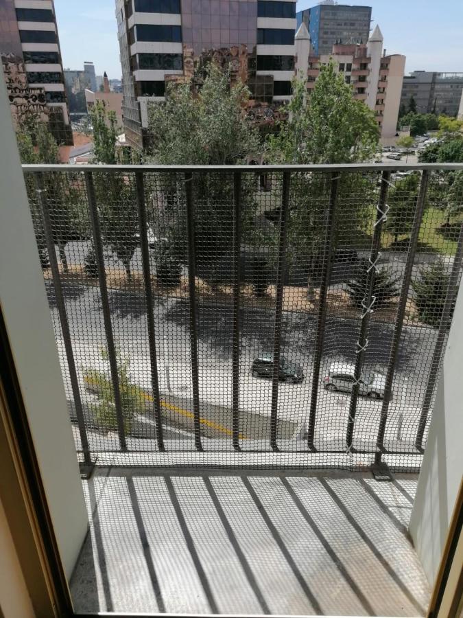 Ferienwohnung 5Min Walk From Subway Station & Free Parking Lissabon Exterior foto