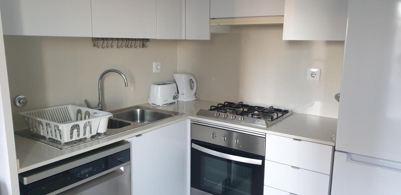 Ferienwohnung 5Min Walk From Subway Station & Free Parking Lissabon Exterior foto